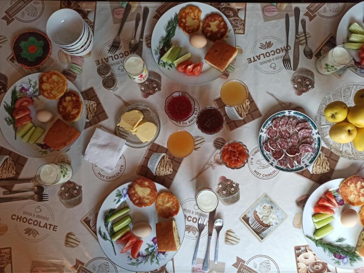 Toktogul Ghesthouse Hotel Buitenkant foto